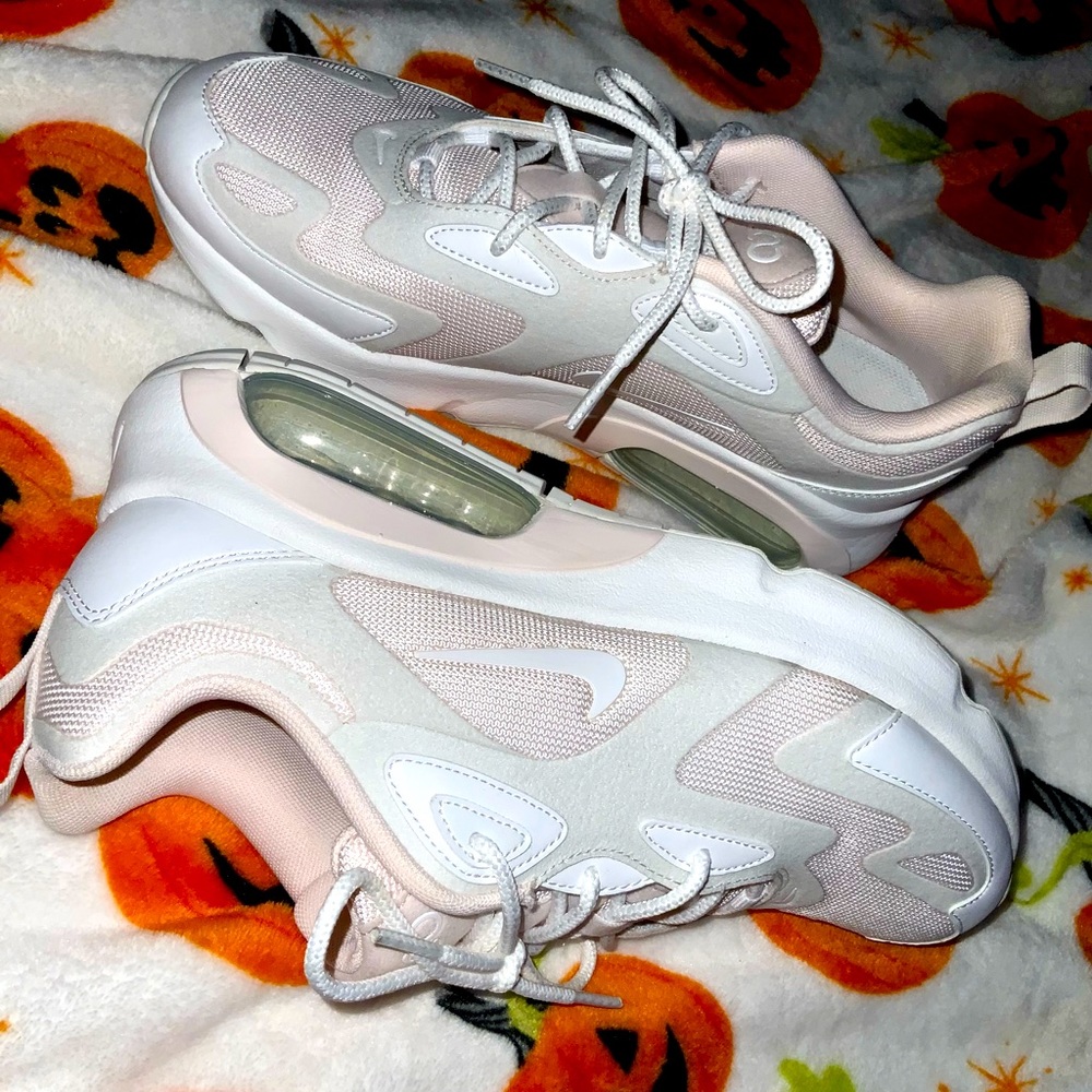 Air max 200 sz 8.5